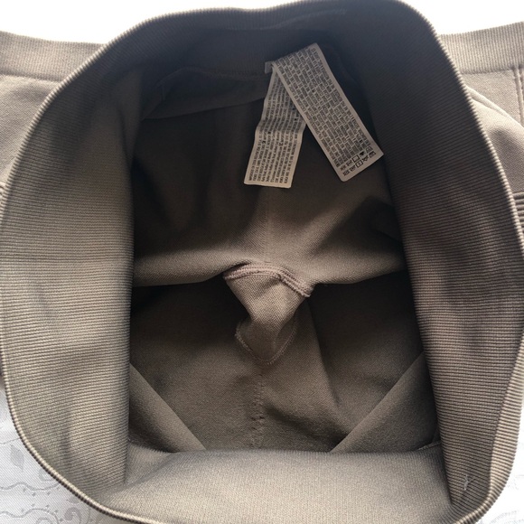 Forever 21 Coffee Brown Seamless Biker Shorts Elastic Activewear Women’s Size L - Picture 8 of 16